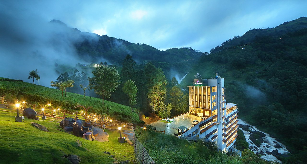 EXTRA WEEKEND DHAMAKA AT BLANKET HOTEL &SPA, MUNNAR
