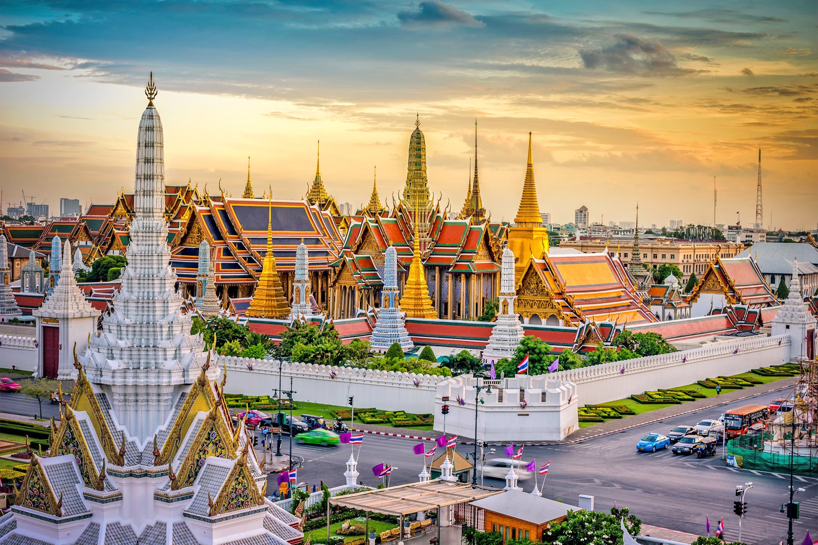 A WEEKEND EXCURSTION TO BANGKOK 